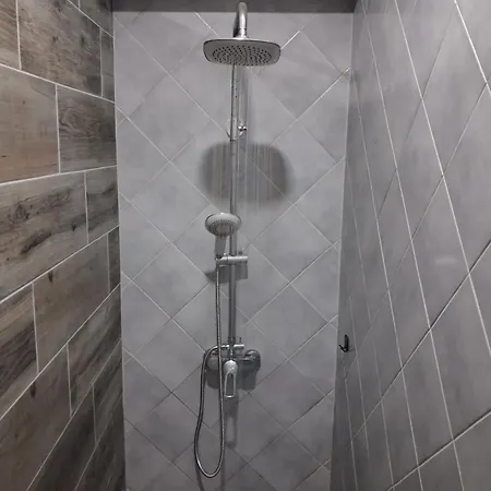 Northern Air House *